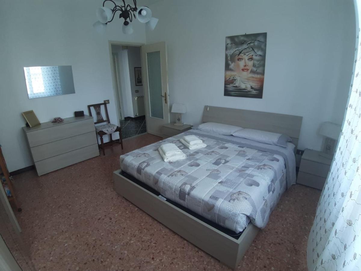 Appartamento Centrale Fino A 8 Posti Letto Pontremoli Luaran gambar