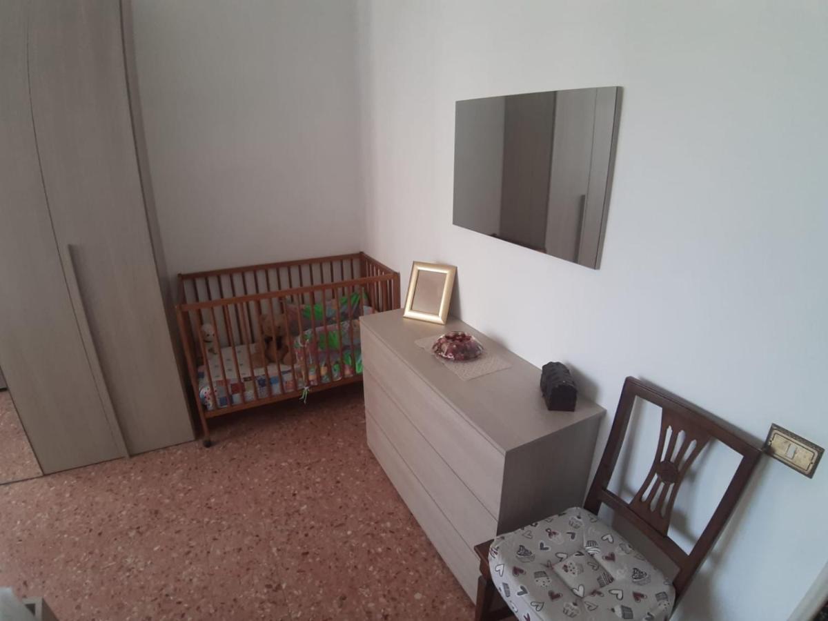 Appartamento Centrale Fino A 8 Posti Letto Pontremoli Luaran gambar