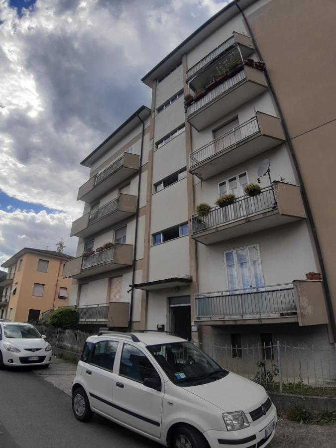 Appartamento Centrale Fino A 8 Posti Letto Pontremoli Luaran gambar